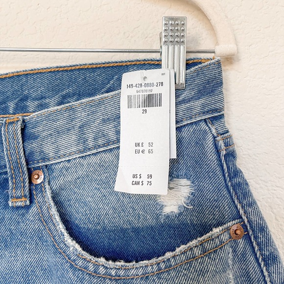 Abercrombie & Fitch Boyfriend Mid Rise Distressed Denim Shorts Size 29/8 - Picture 3 of 10